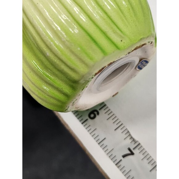 Vintage Celery Stalk Salt And Pepper Shaker Set Porcelain Green Made In Japan - Picture 9 of 9